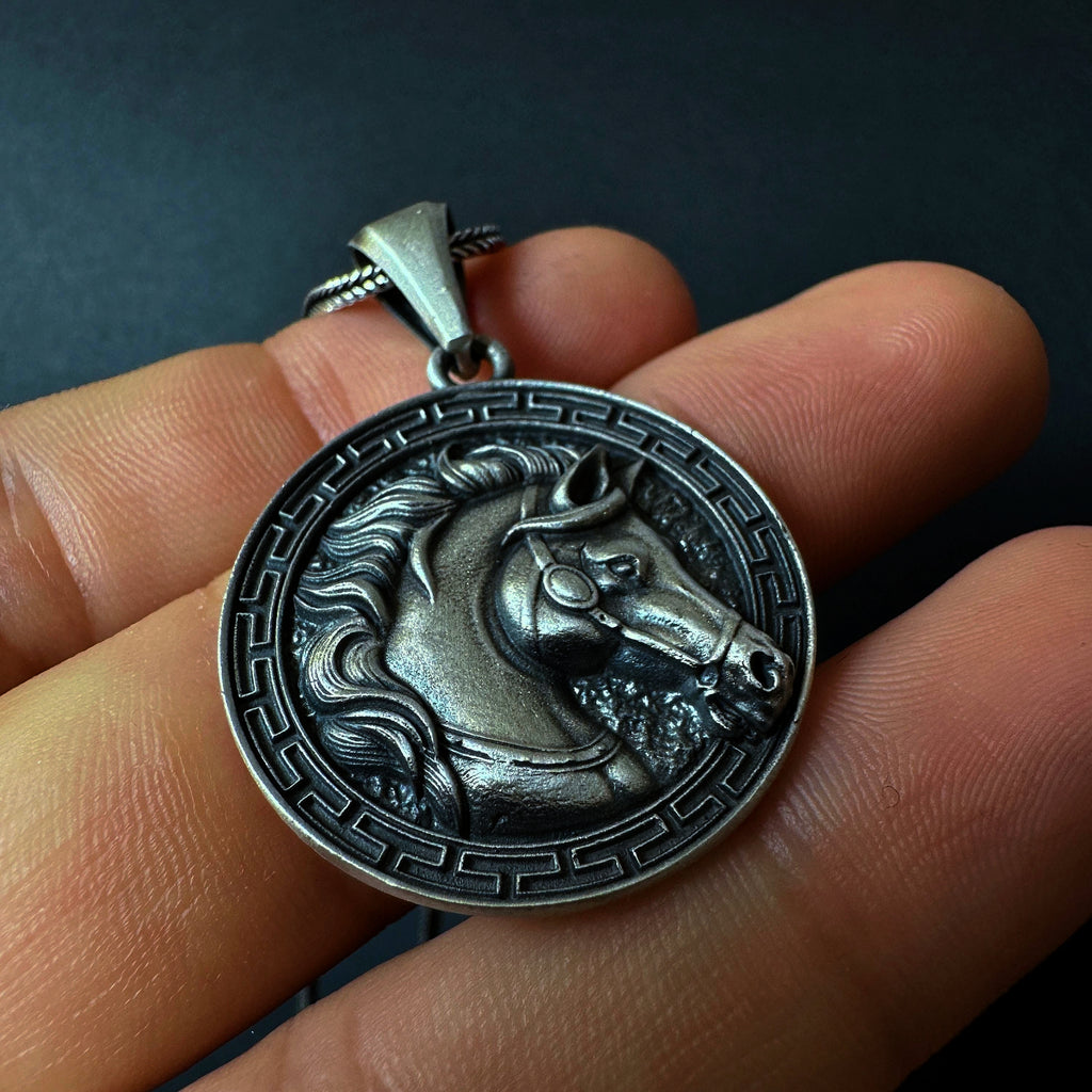 Majestic Horse Warrior Pendant for Men – Anti-Tarnish Metal Necklace